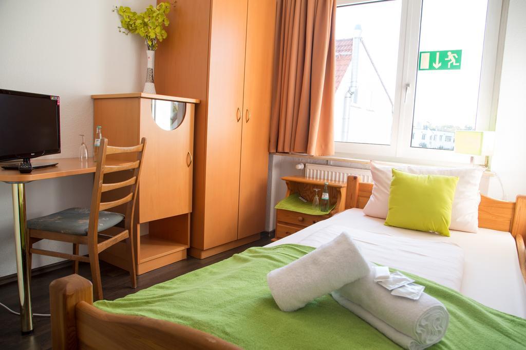 Hotel Eschborner Hof Франкфурт на Майн Стая снимка